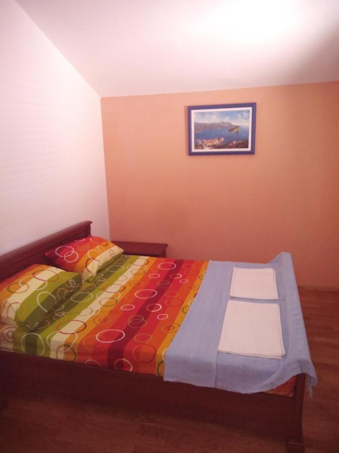 Apartman Ozi Petrovac エクステリア 写真