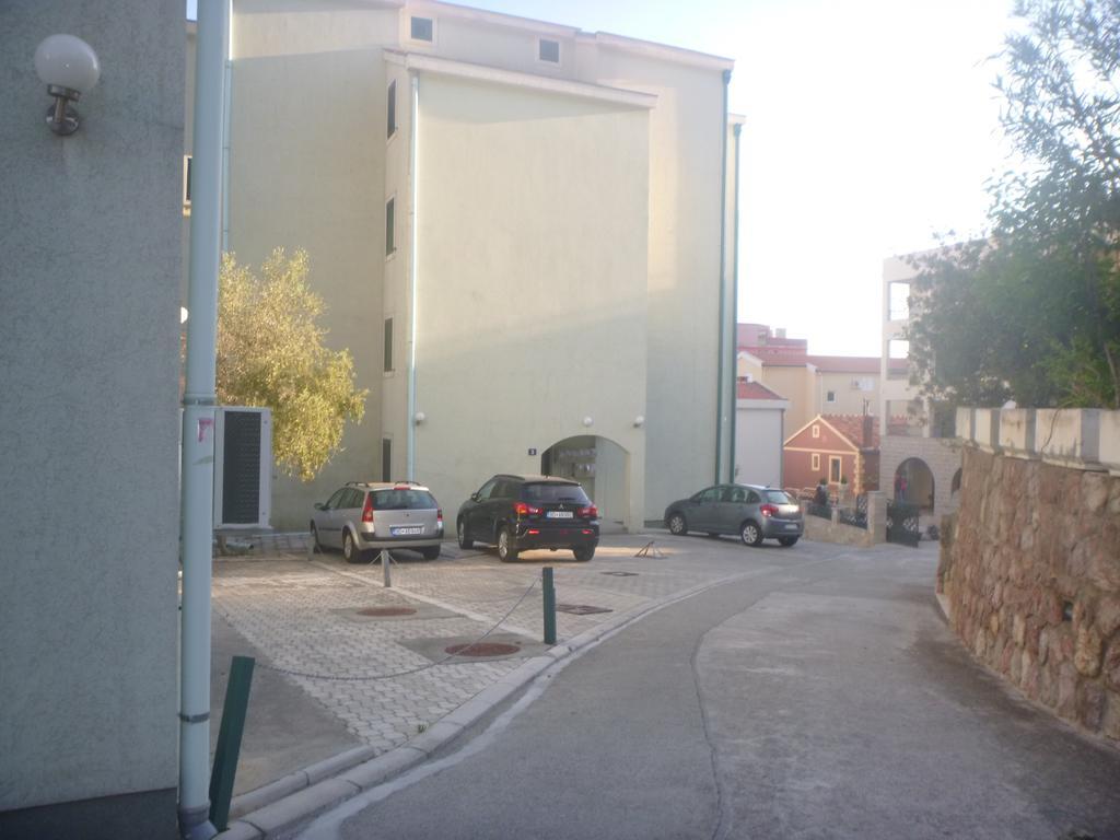 Apartman Ozi Petrovac エクステリア 写真
